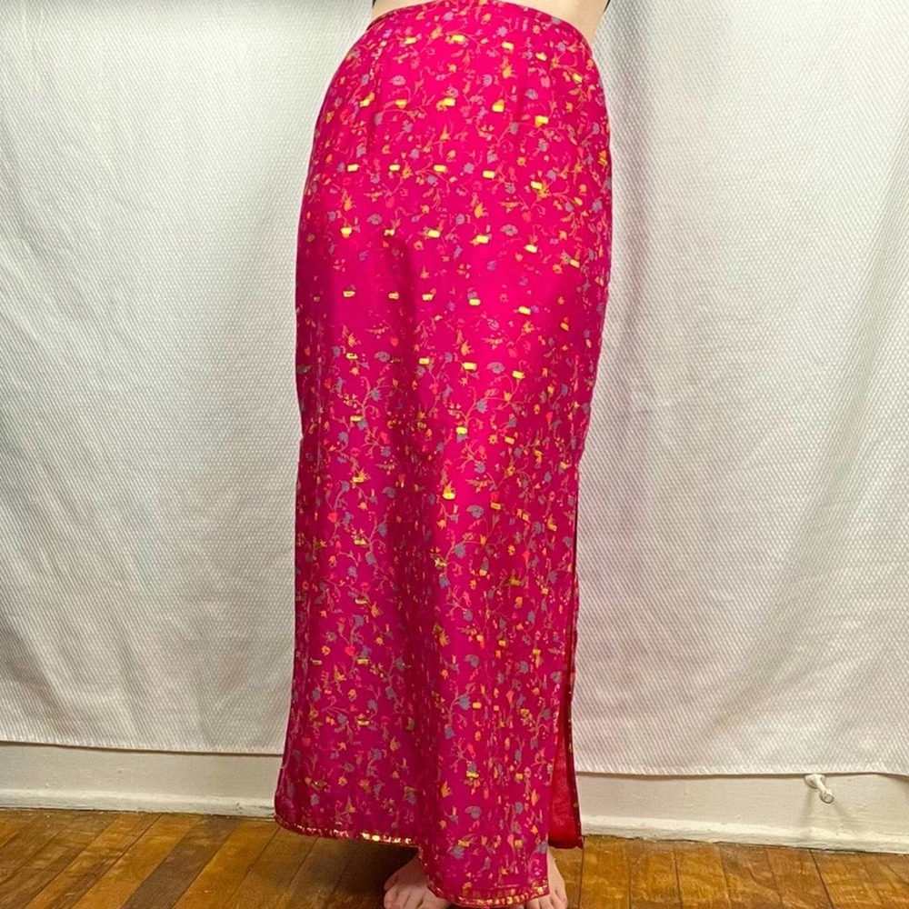 VNT y2k Hawaiian Bohemian Womens Medium Silky Hot Pink Gold Floral Maxi Skirt